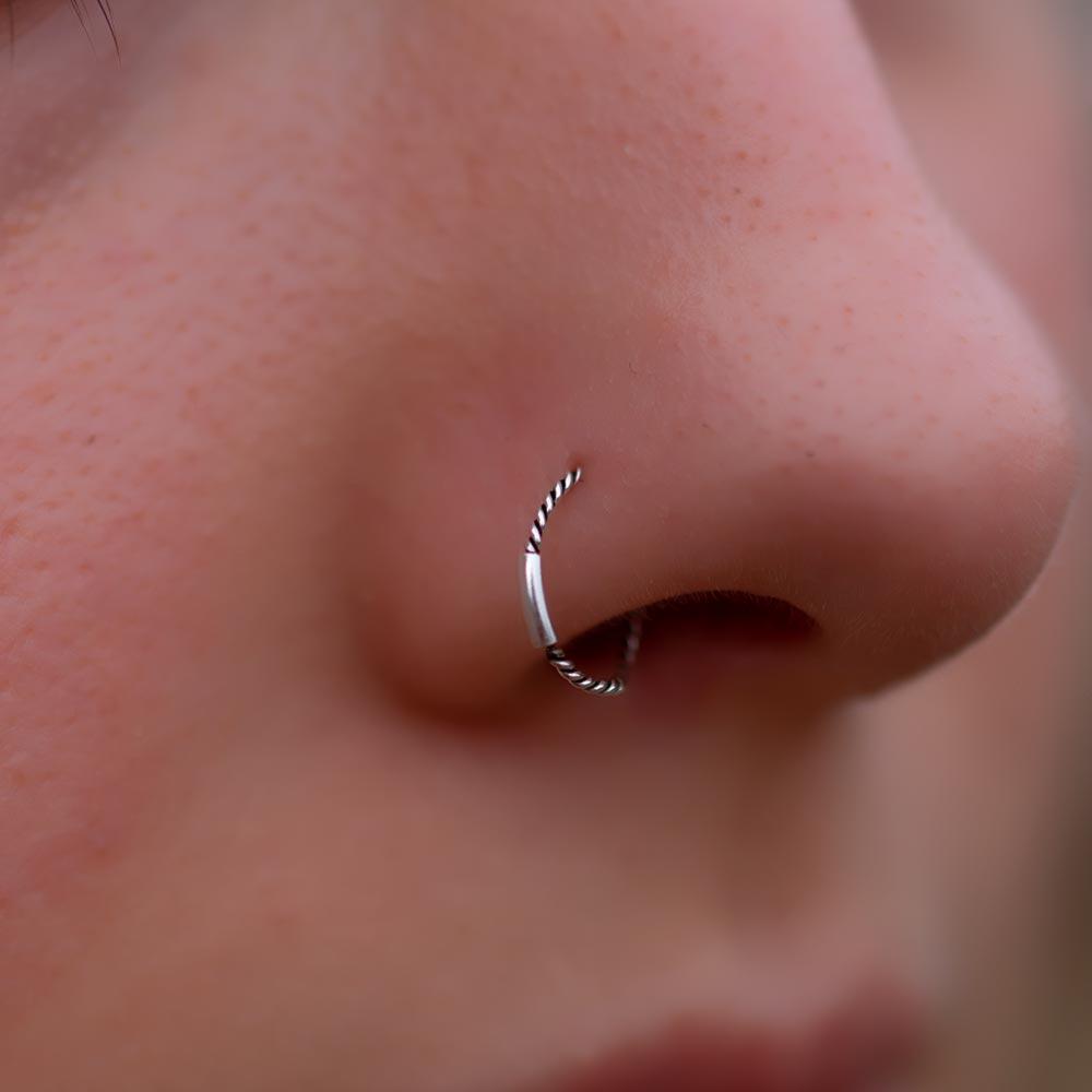 925 Silver Twisted Nose Ring with Tube Piercing.gr